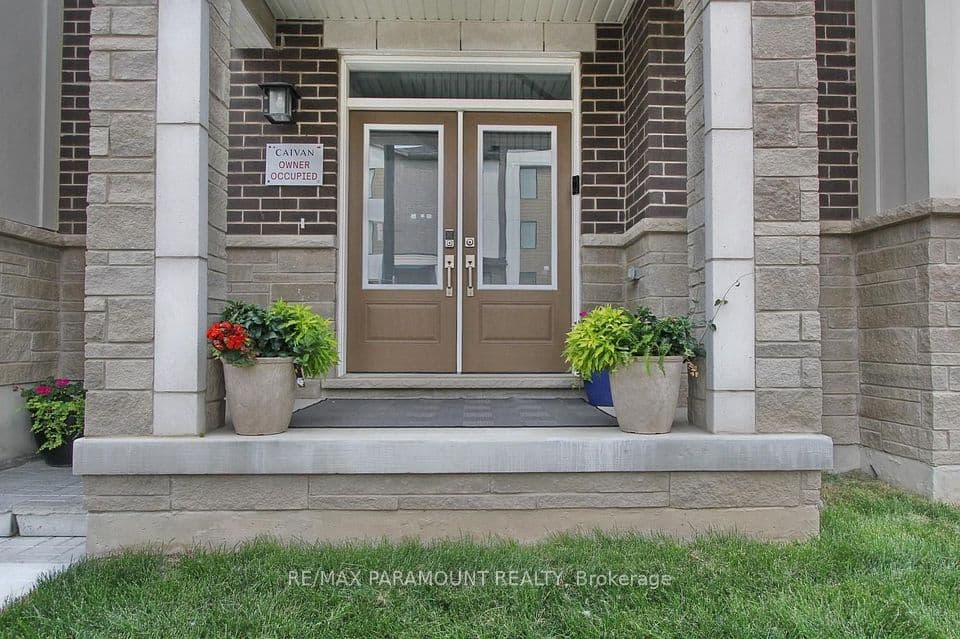 24 Kings Hill Drive, Brampton, ON L7A 5L9 – photo 3