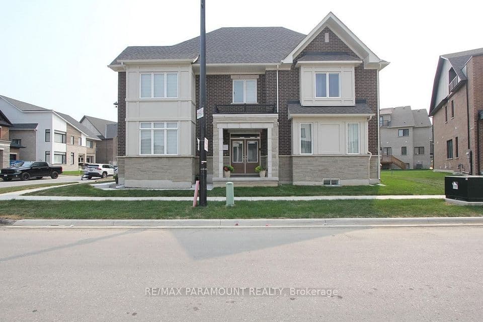 24 Kings Hill Drive, Brampton, ON L7A 5L9 – main photo