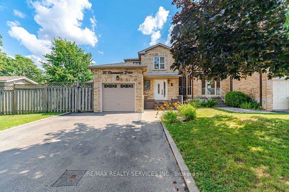 35 Glenmanor Drive, Brampton, ON L6Z 3Z1 – main photo