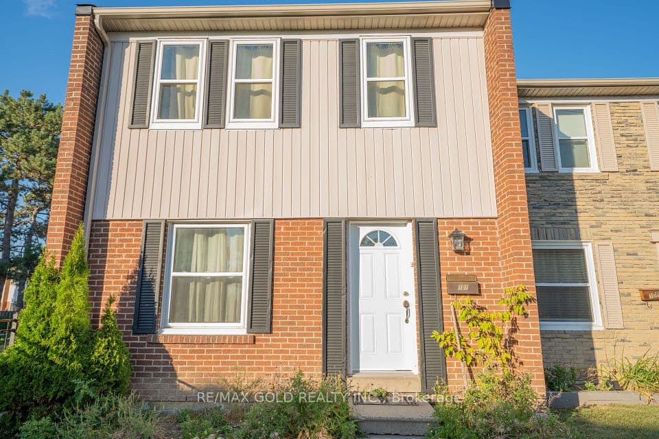 900 Central Park Drive 107, Brampton, ON L6S 3J6 – main photo