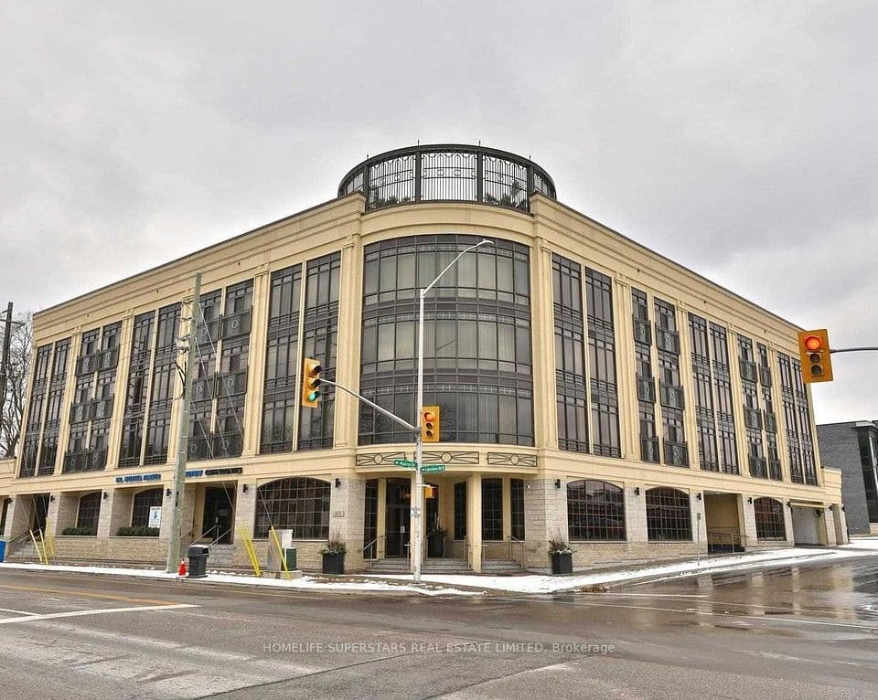 205 Lakeshore Road W 302, Oakville, ON L6K 0H8 – main photo