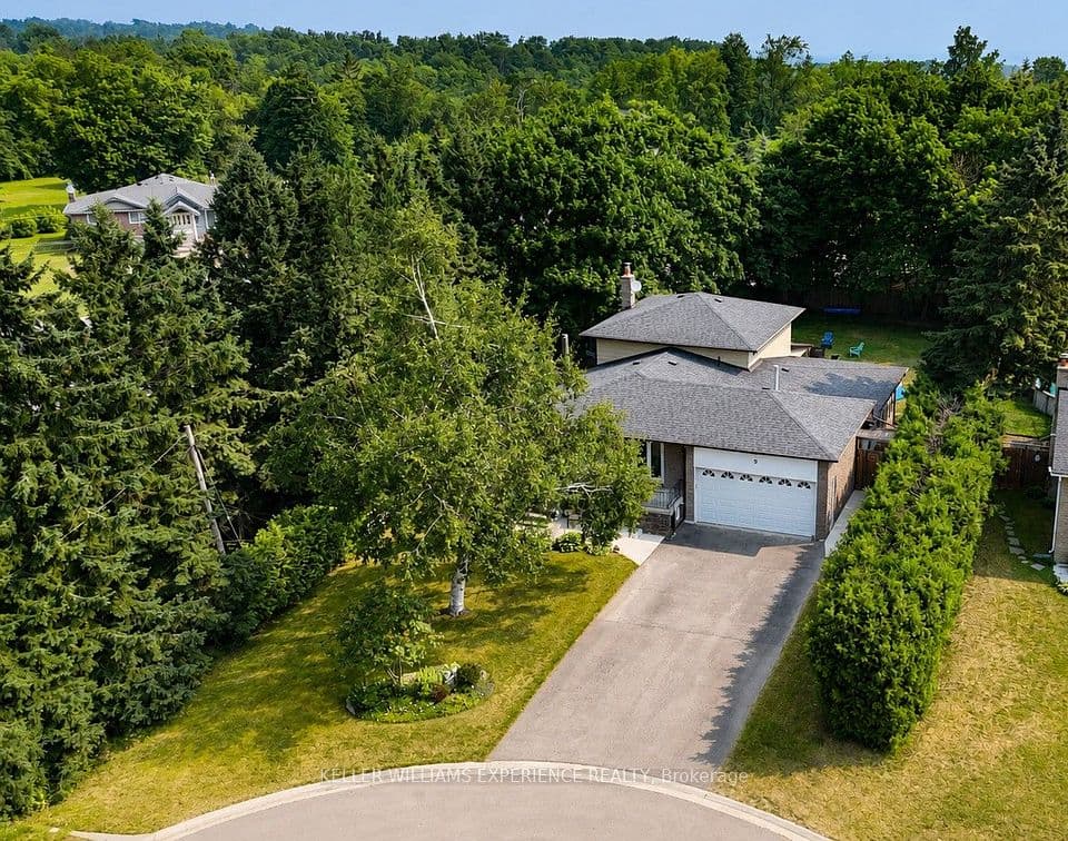9 Palace Street, Caledon, ON L7K 0A2 – main photo