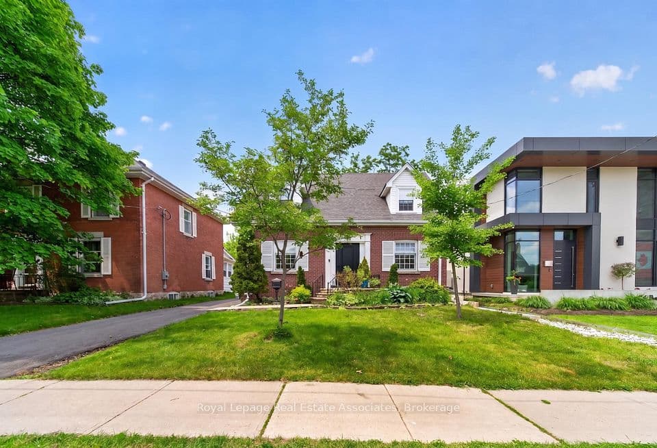 24 Peel Avenue, Brampton, ON L6W 1X2 – photo 2