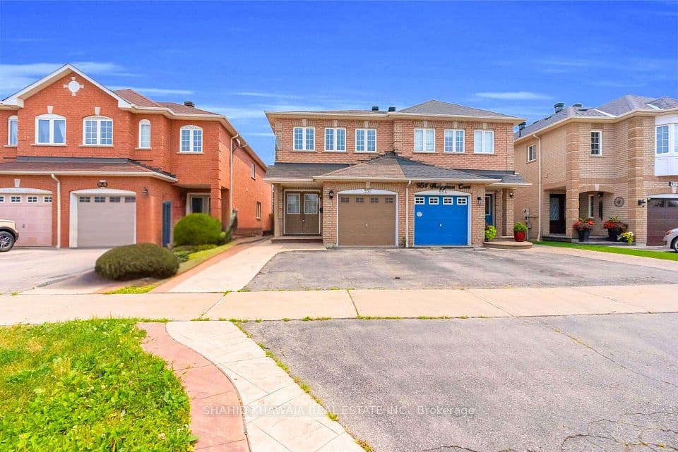 952 Marygrace Court, Mississauga, ON L5V 2V7 – photo 2
