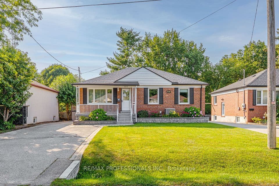 580 Exbury Crescent, Mississauga, ON L5G 2P4 – photo 2