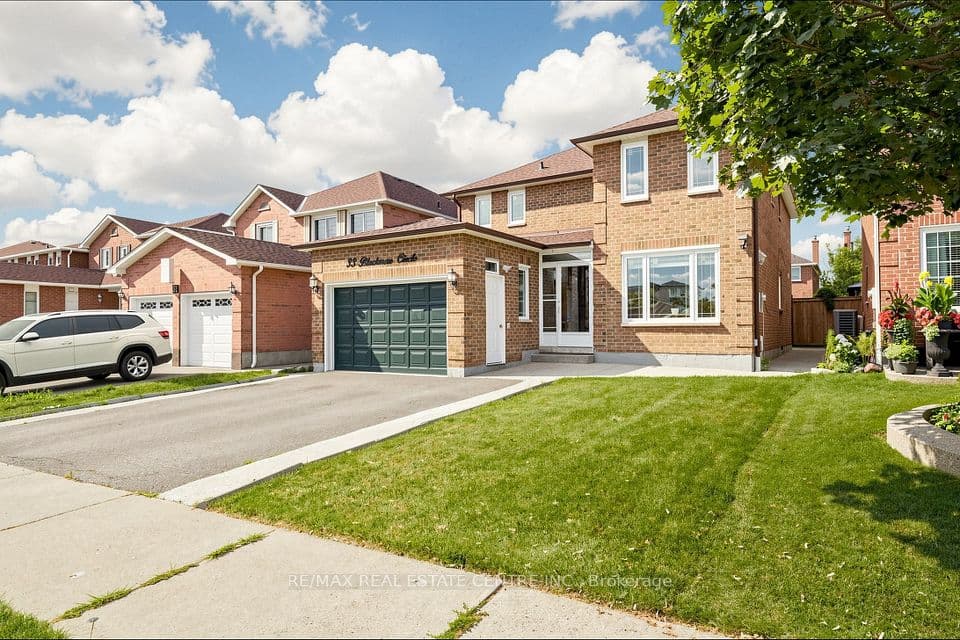 33 Blackmere Circle, Brampton, ON L6W 4B6 – photo 3