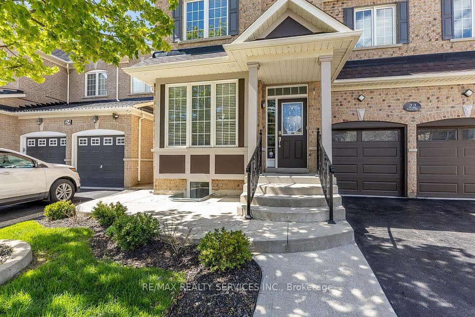 22 Berryfield Way, Brampton, ON L6R 0Y2 – photo 2