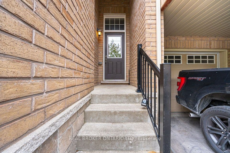 50 Magdalene Crescent, Brampton, ON L6Z 0G8 – photo 2