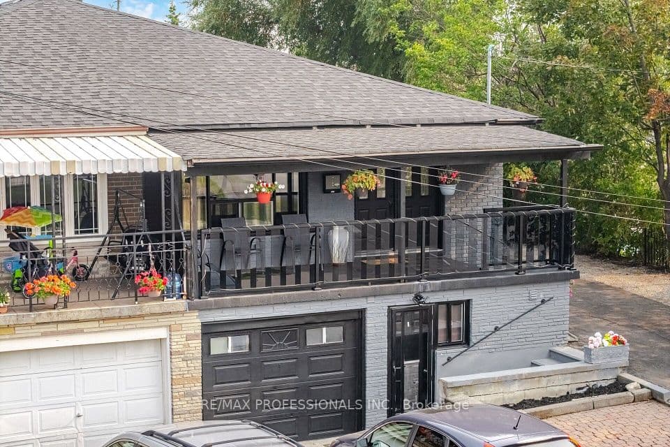 50 Cobb Avenue, Toronto, ON M3L 2A3 – photo 2