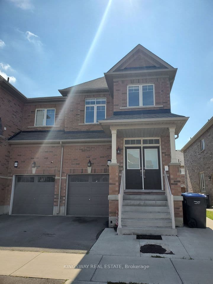 593 Remembrance Road, Brampton, ON L7A 4L2 – main photo