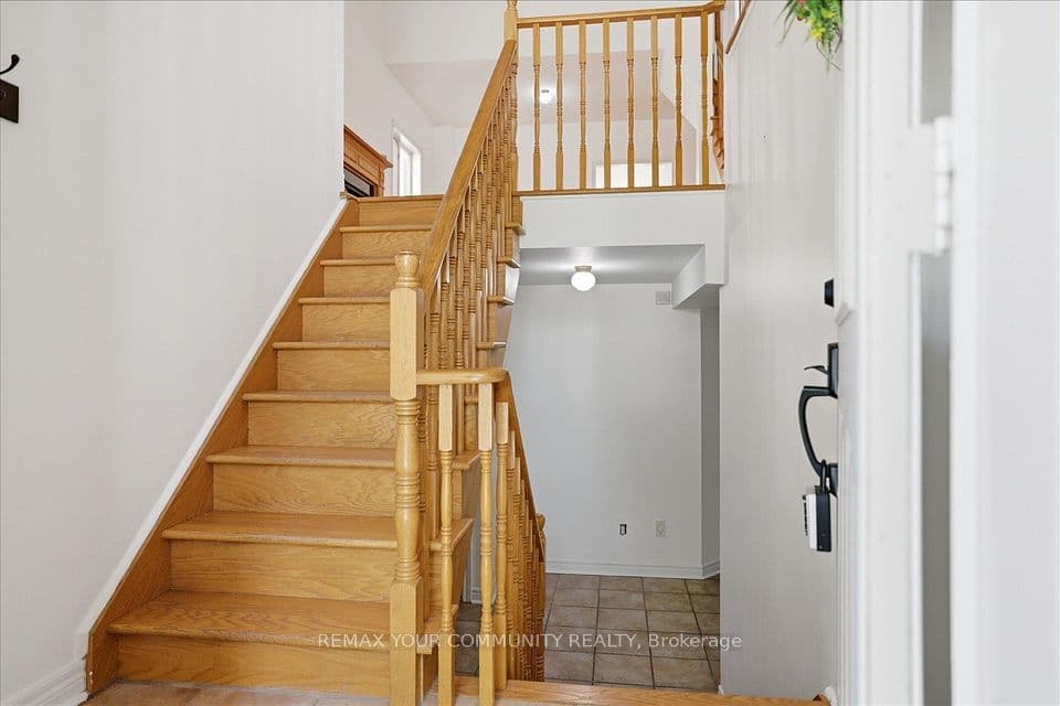 6926 Early Settler Row, Mississauga, ON L5W 1C1 – photo 3