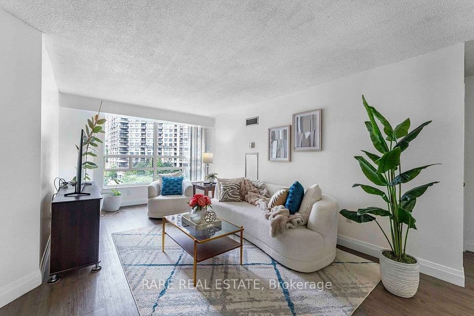 250 Webb Drive 513, Mississauga, ON L5B 3Z4 – main photo