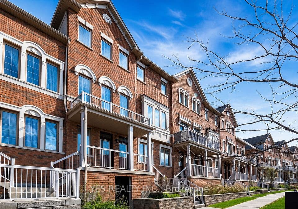 180 Howden Boulevard 39, Brampton, ON L6S 0E6 – main photo