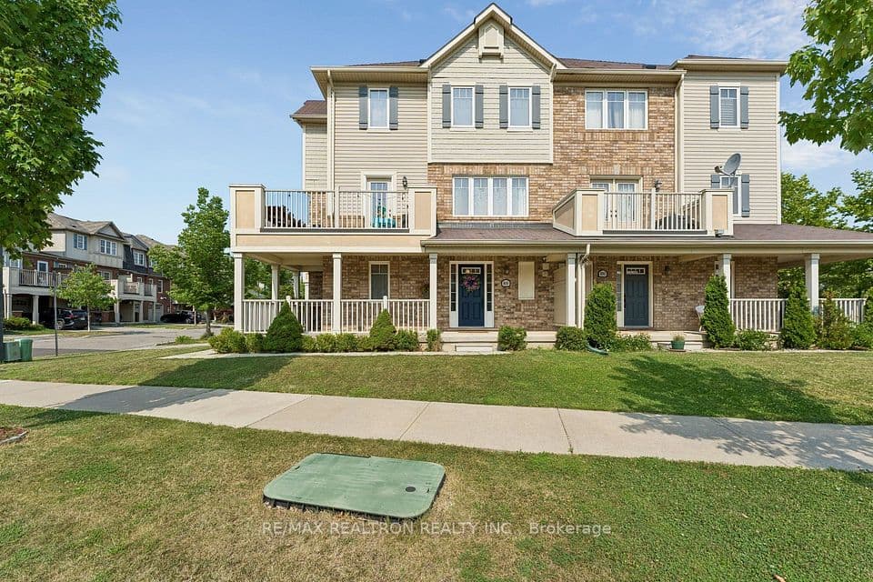 800 Fowles Court, Milton, ON L9T 0Z8 – photo 3