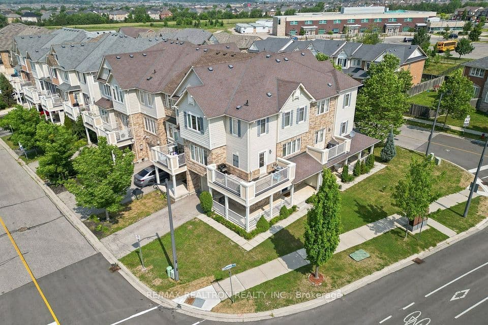 800 Fowles Court, Milton, ON L9T 0Z8 – main photo
