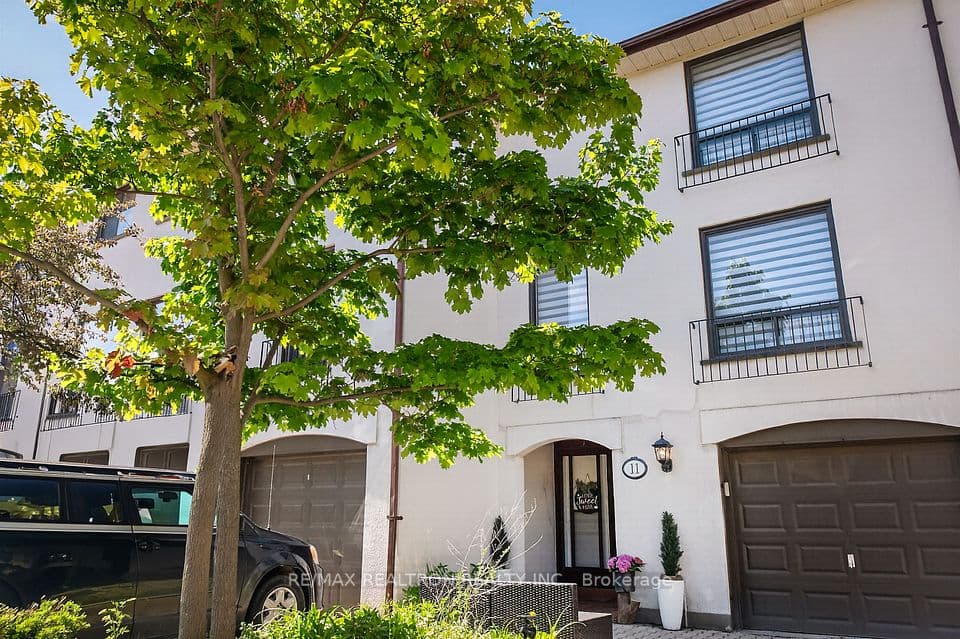 7077 Estoril Road 11, Mississauga, ON L5N 1N3 – main photo