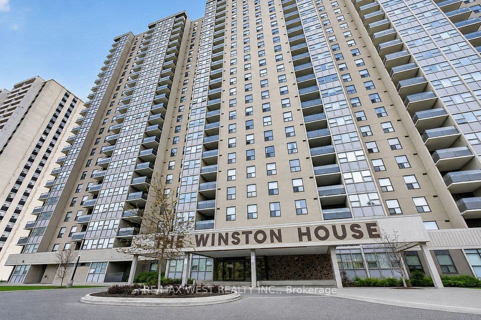 75 Emmett Avenue 1801, Toronto, ON M6M 5A7 – main photo