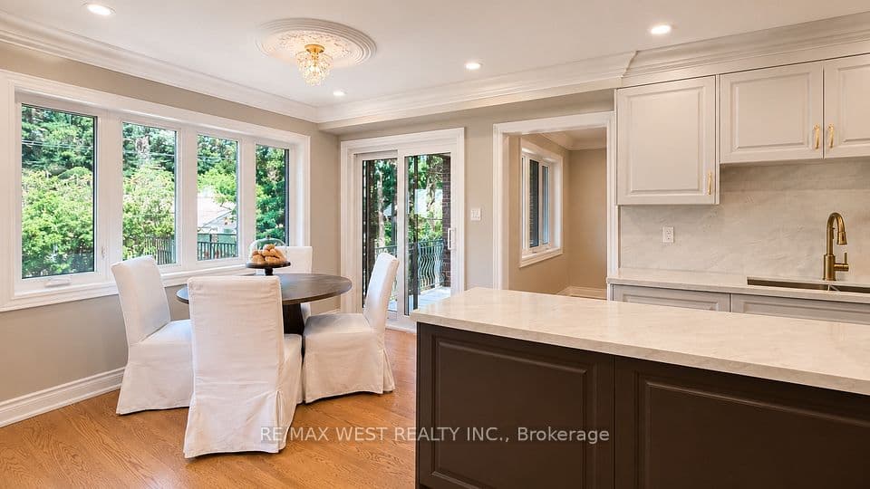 65 Foch Avenue, Toronto, ON M8W 3X5 – photo 2