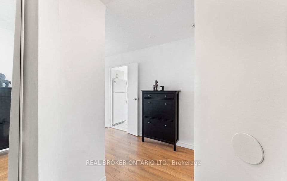 3077 Weston Road 1809, Toronto, ON M9M 3A1 – photo 3