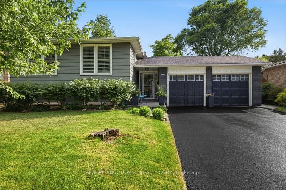 2501 Yarmouth Crescent, Oakville, ON L6L 2M9 – photo 2