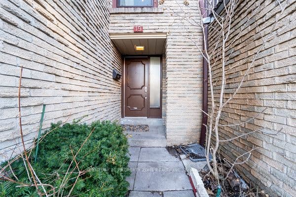 6860 Glen Erin Drive W 19, Mississauga, ON L5N 2E1 – photo 2