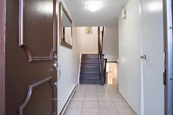 6860 Glen Erin Drive W 19, Mississauga, ON L5N 2E1 – photo 3
