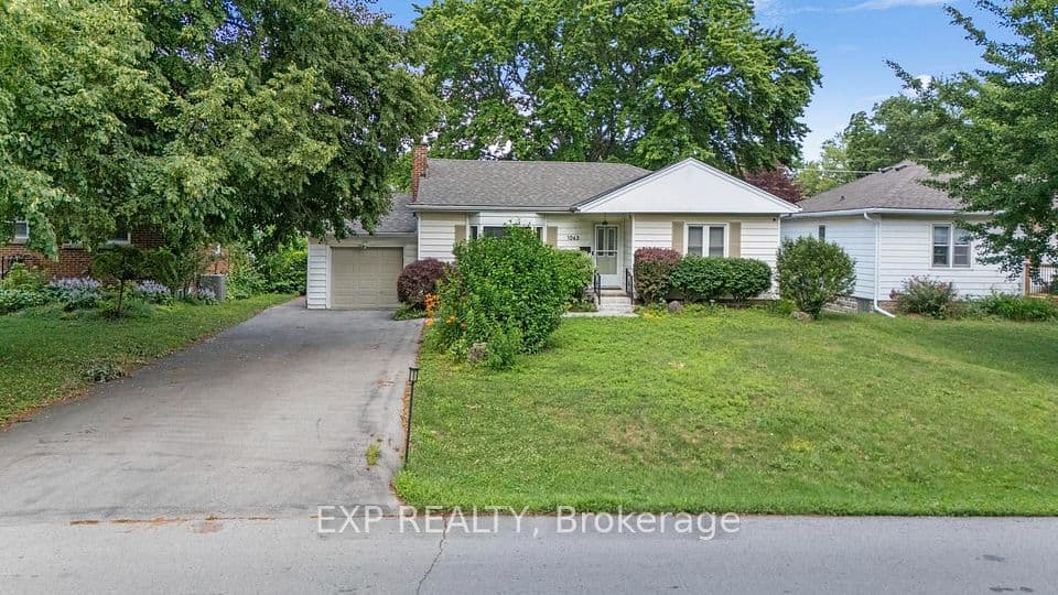 1063 Joan Drive, Burlington, ON L7T 3H3 – photo 2