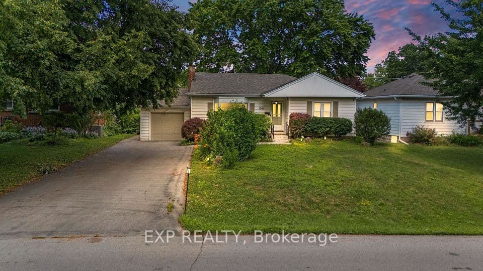 1063 Joan Drive, Burlington, ON L7T 3H3 – main photo