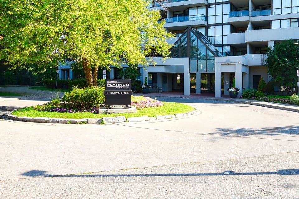 1 Rowntree Road 914, Toronto, ON M9V 5G7 – photo 3
