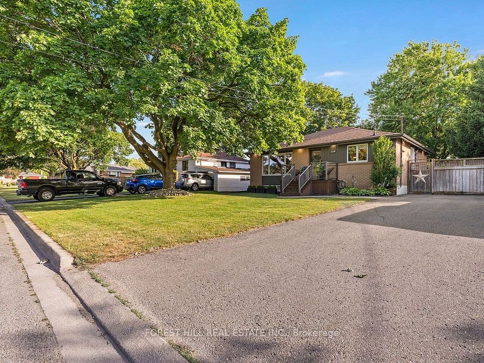 159 Robinwood Crescent, Milton, ON L9T 2C2 – photo 2