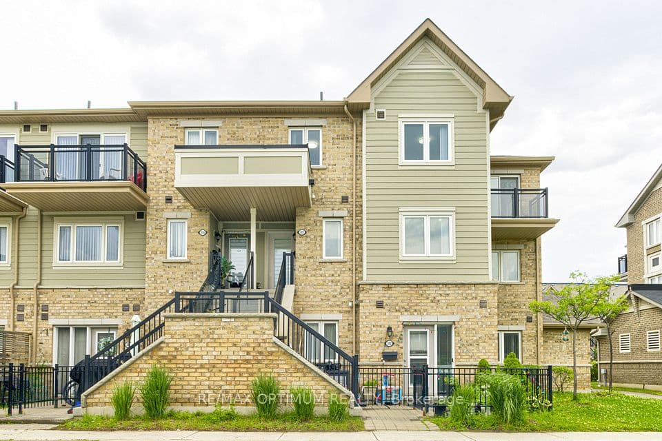250 Sunny Meadow Boulevard 303, Brampton, ON L6R 3Y6 – main photo