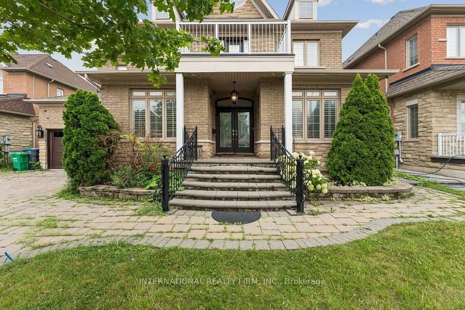 8 Redwillow Road, Brampton, ON L6P 2A3 – photo 3
