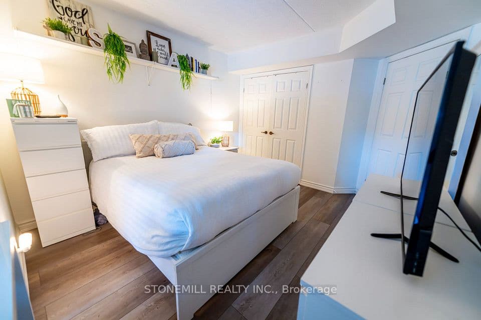 2030 Cleaver Avenue #118, Burlington, ON L7M 4C3 – photo 2