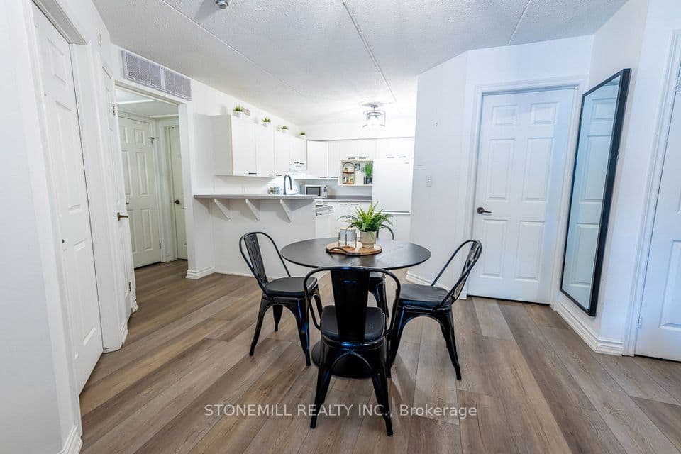 2030 Cleaver Avenue #118, Burlington, ON L7M 4C3 – main photo