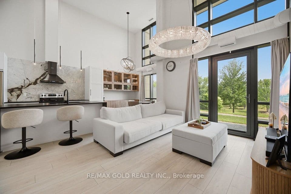 65 Yorkland Boulevard 111, Brampton, ON L6P 4M5 – main photo