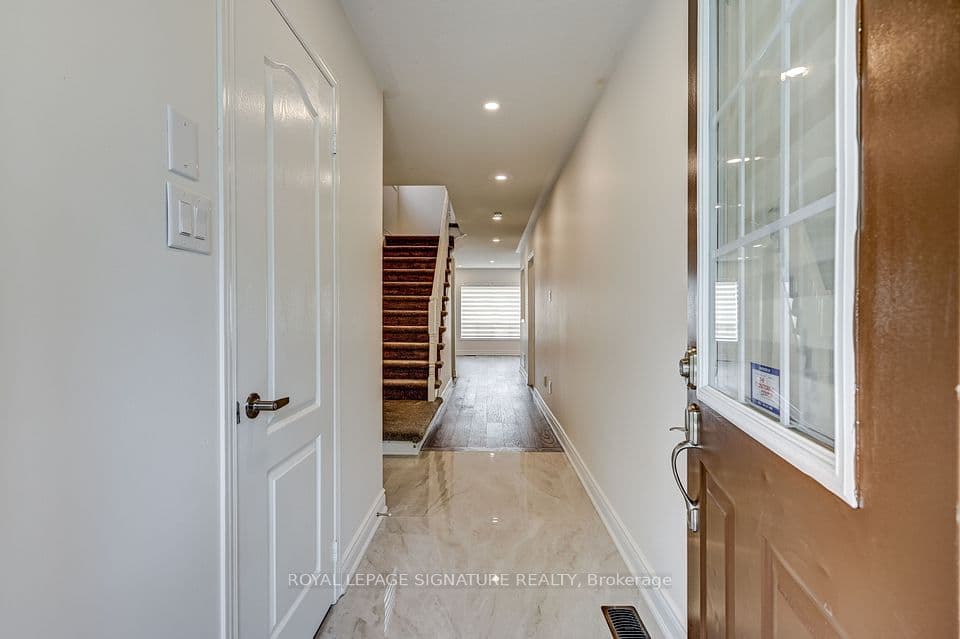 7360 Zinnia Place 36, Mississauga, ON L5W 2A3 – photo 3