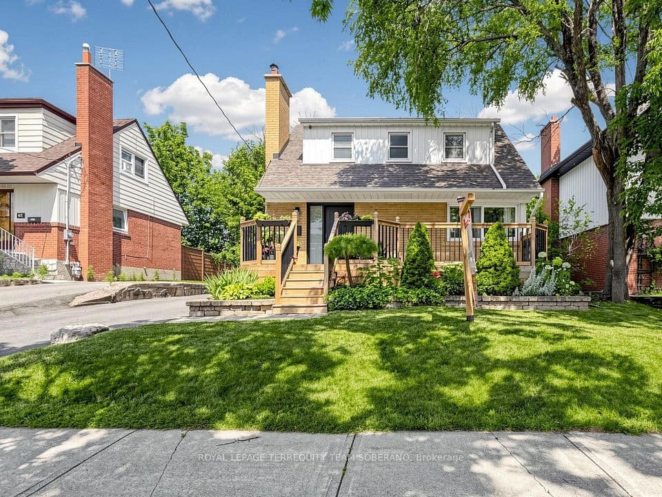 64 Clearbrooke Circle, Toronto, ON M9W 2E5 – main photo