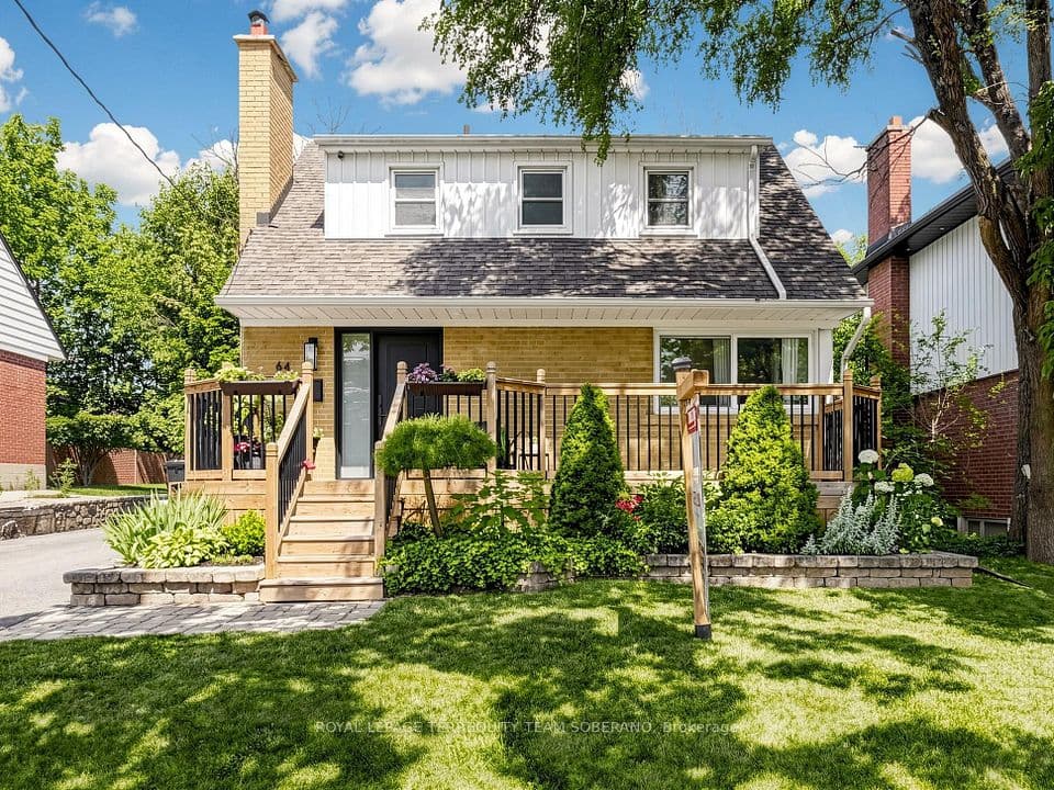 64 Clearbrooke Circle, Toronto, ON M9W 2E5 – photo 2
