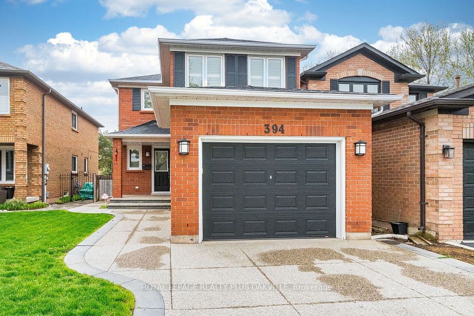 394 Maidstone Crescent, Oakville, ON L6M 1A1 – photo 2