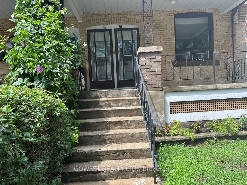 30 Grenadier Road, Toronto, ON M6R 1R2 – photo 2