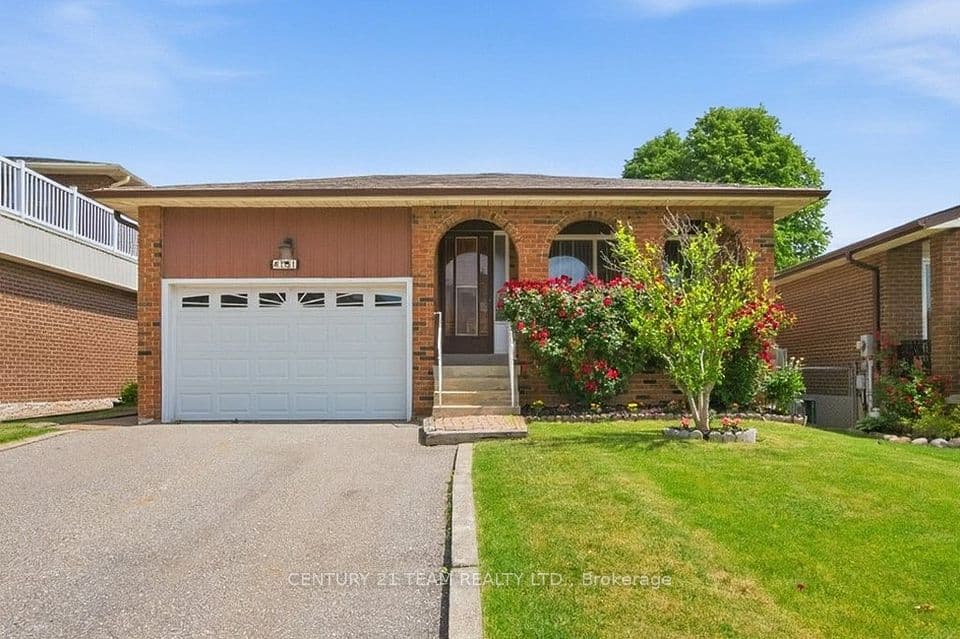 4131 Woodington Drive, Mississauga, ON L4Z 1K2 – photo 2