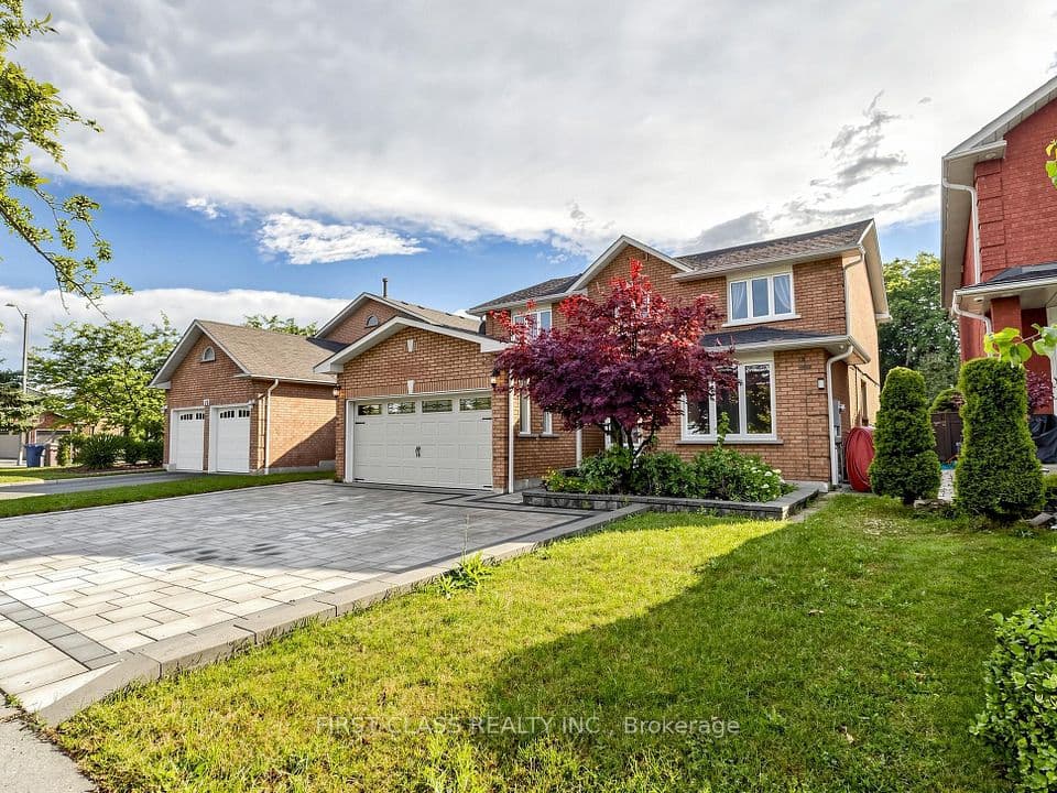 967 White Clover Way, Mississauga, ON L5V 1E7 – photo 3
