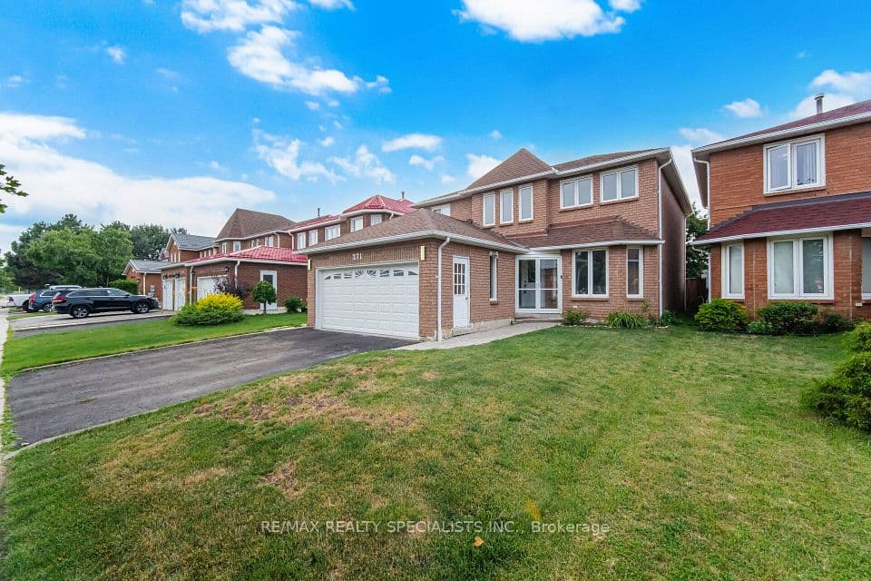 271 Nahani Way, Mississauga, ON L4Z 3B8 – main photo