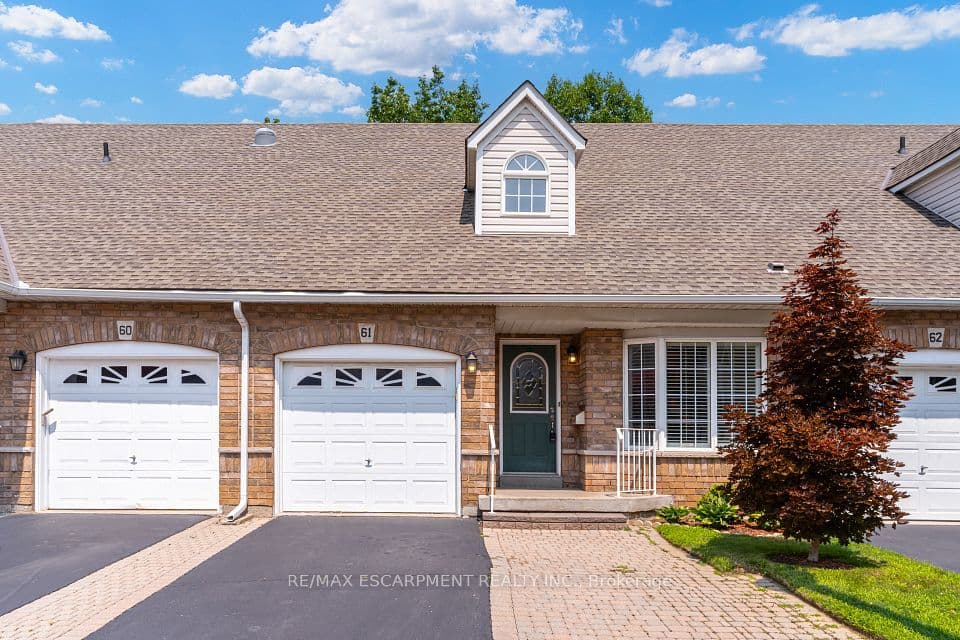 3045 New Street 61, Burlington, ON L7N 3V9 – main photo