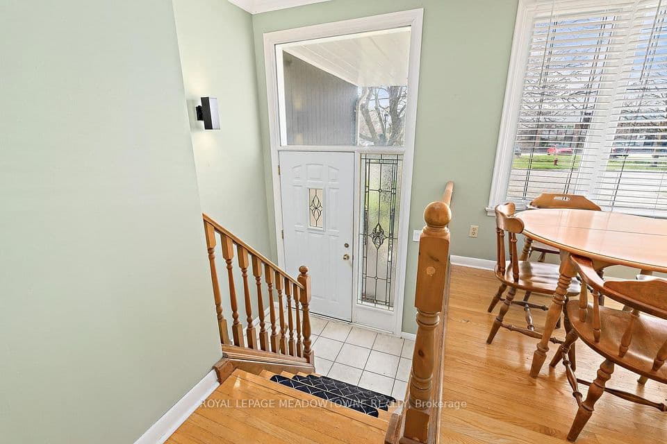 456 Delrex Boulevard, Halton Hills, ON L7G 4J2 – photo 3