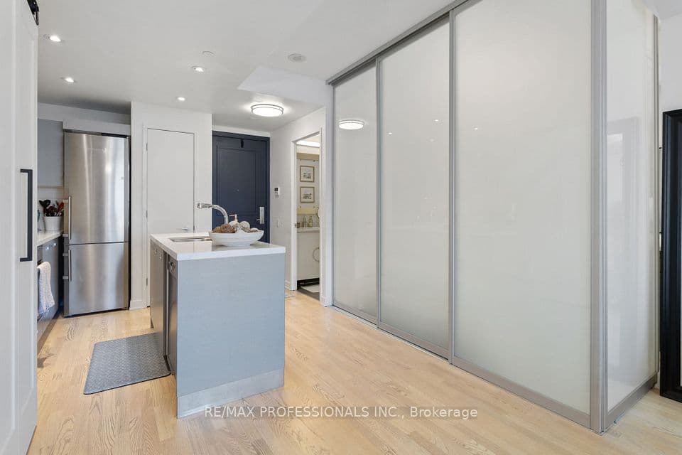 88 Park Lawn Road 1502, Toronto, ON M8Y 0B5 – photo 2