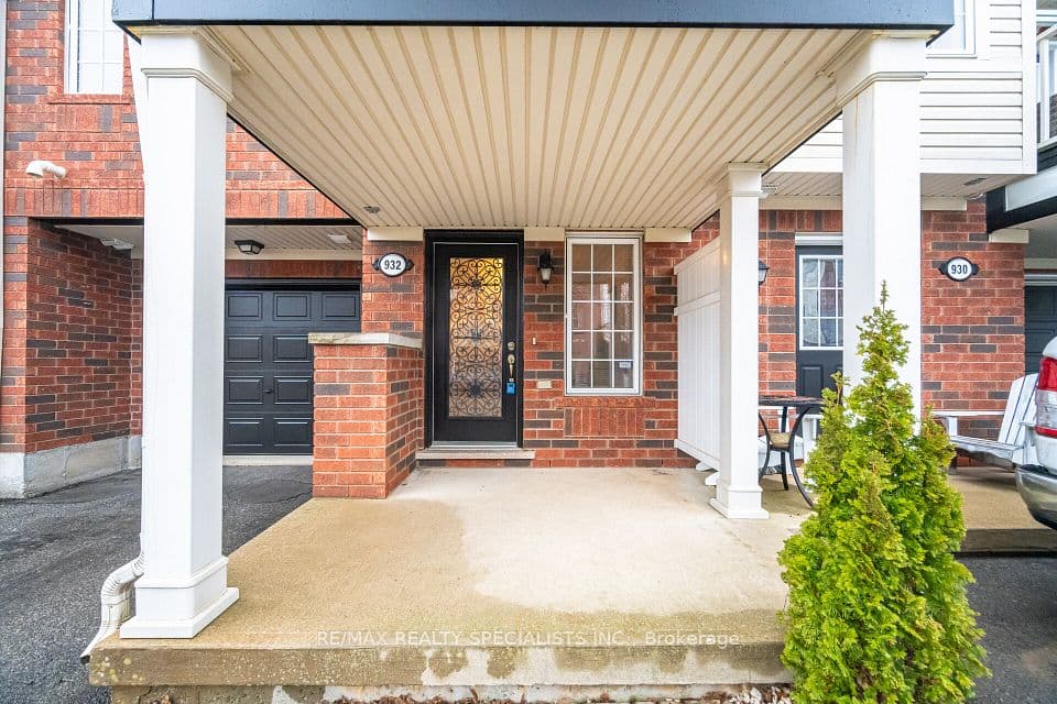 932 Sprague Place, Milton, ON L9T 0K8 – photo 2