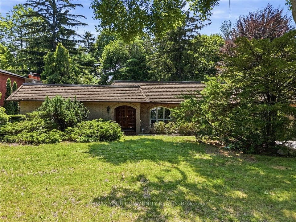 1528 Knareswood Drive, Mississauga, ON L5H 2M1 – main photo