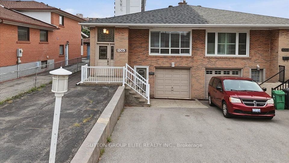 1060 Claredale Road, Mississauga, ON L5G 1T6 – photo 2