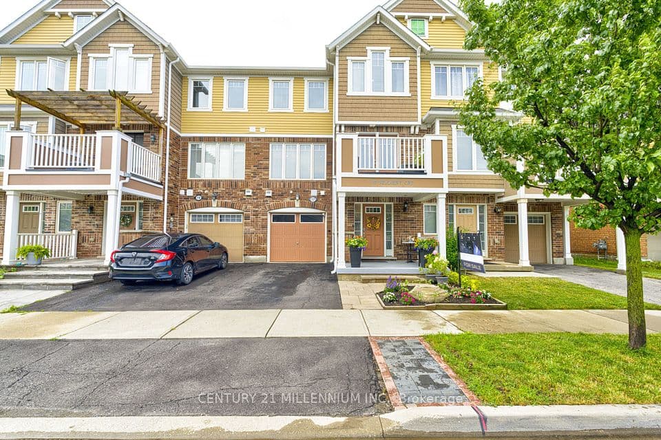 17 Reichert Court, Milton, ON L9T 8R7 – main photo